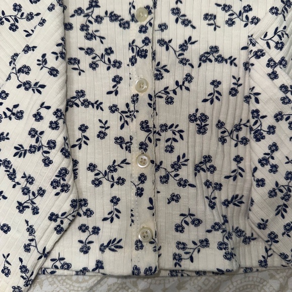 EUC ribbed floral long sleeve button down tee - Picture 2 of 3